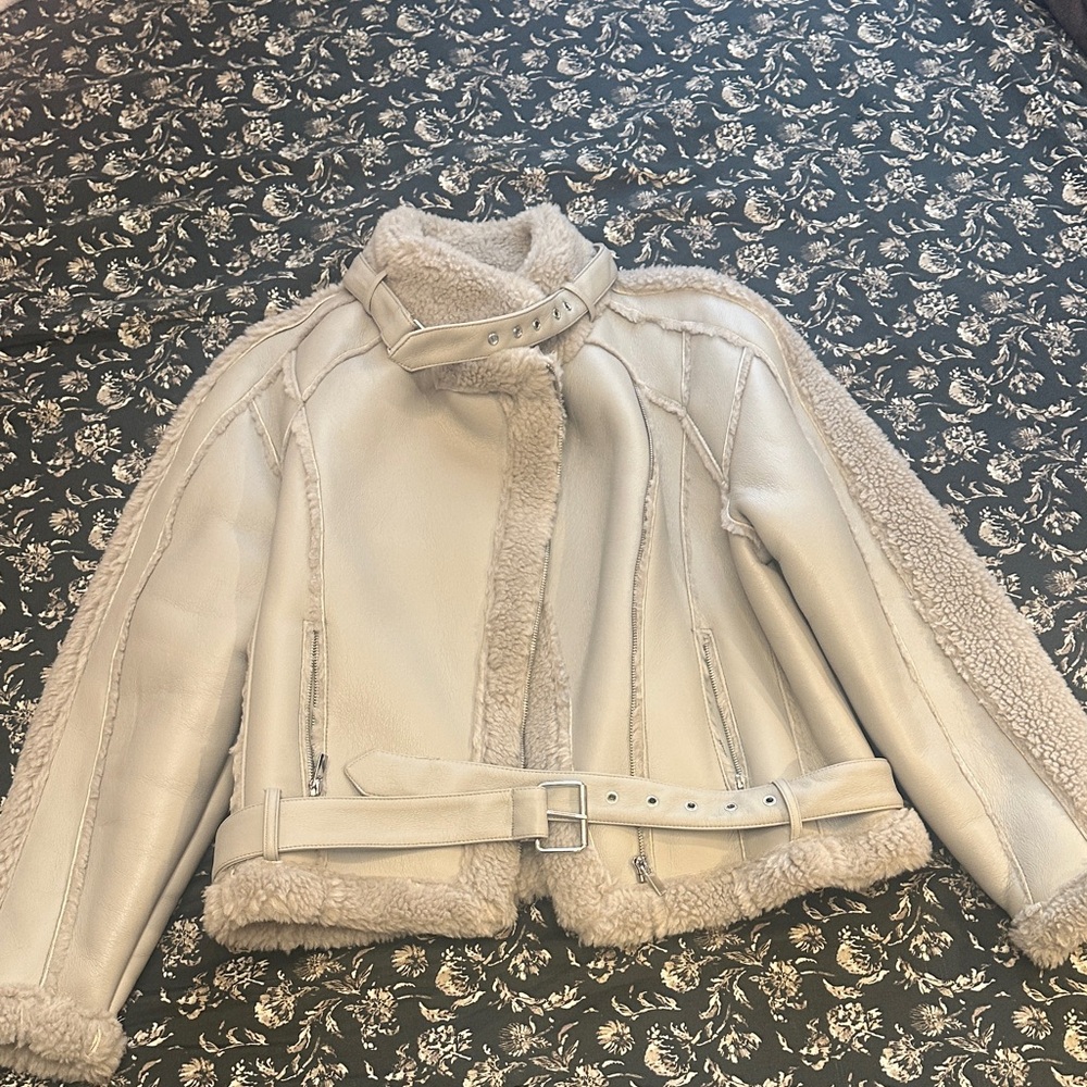 Missguided Womens Light Gray Faux Shearling Biker Jacket - US 6